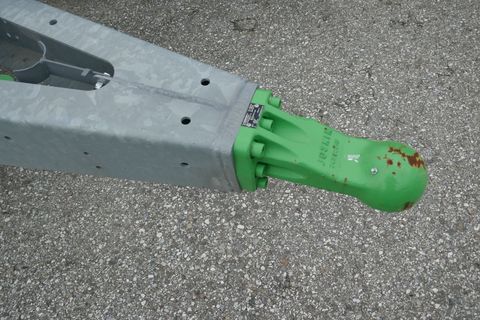 [3600-6243179-16.jpg]