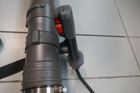 [3600-6256229-4.jpg]