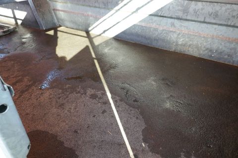 [3600-6265591-3.jpg]