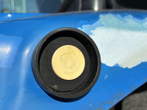 [3600-6278905-15.jpg]