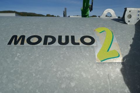 [3600-6316041-5.jpg]