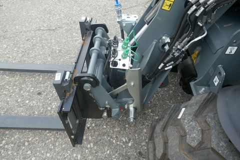 [3600-6390545-9.jpg]