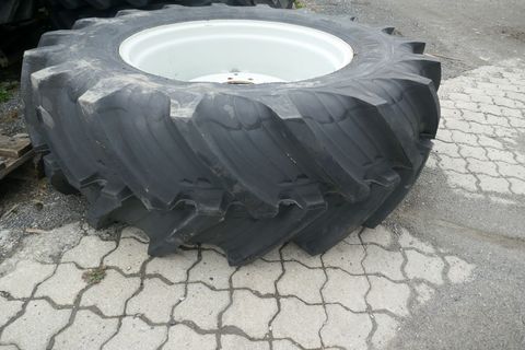 [3600-6391384-5.jpg]