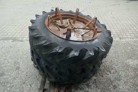 [3600-6391416-4.jpg]