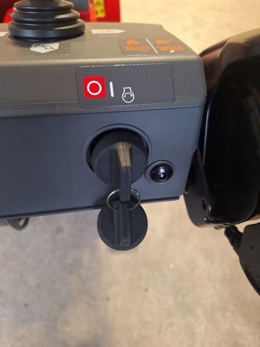 [3600-6395421-0_1.jpg]