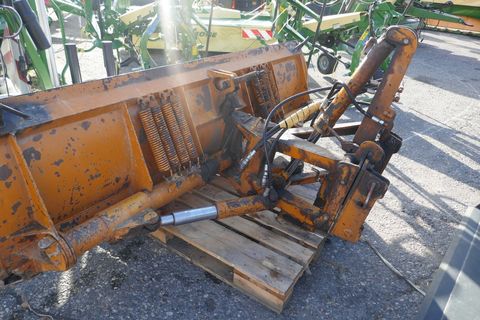 [3600-6440645-2.jpg]