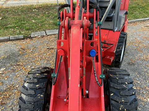 [3600-6440681-11.jpg]