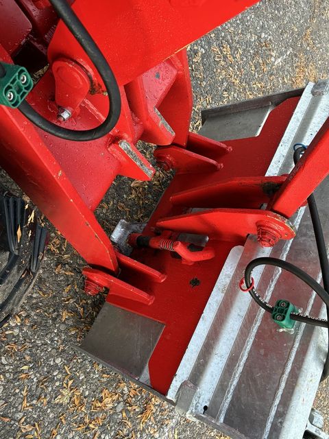 [3600-6440681-14.jpg]