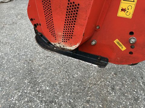 [3600-6469886-3.jpg]