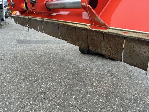 [3600-6469886-5.jpg]