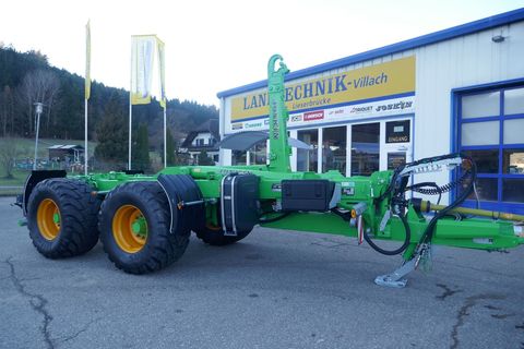 [3600-6482375-0.jpg]