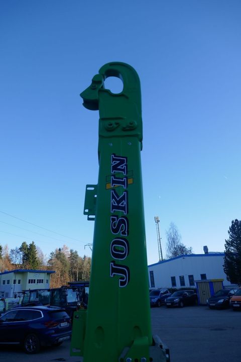 [3600-6482375-12.jpg]