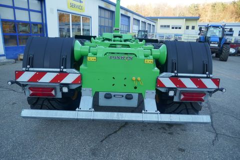 [3600-6482375-3.jpg]