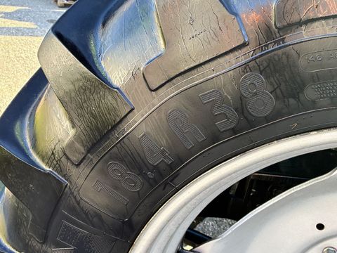 [3600-6649749-12.jpg]