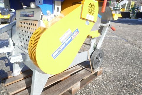 [3600-6660416-5.jpg]