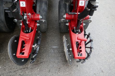 [3600-6667710-7.jpg]