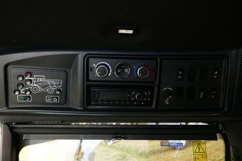 [3600-6679333-12.jpg]