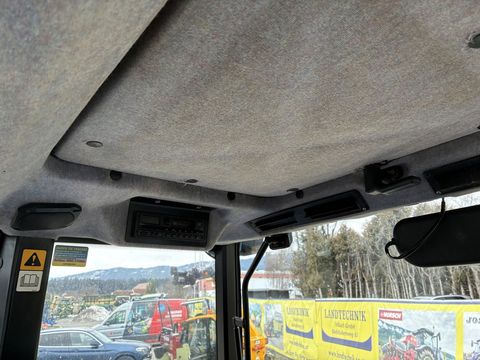 [3600-6679421-12.jpg]