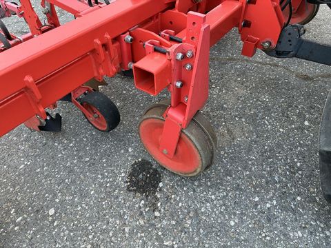 [3600-6681888-5.jpg]