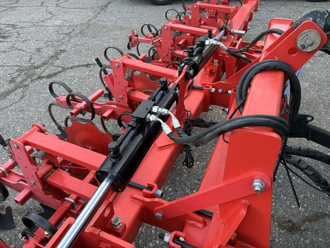 [3600-6681888-6.jpg]