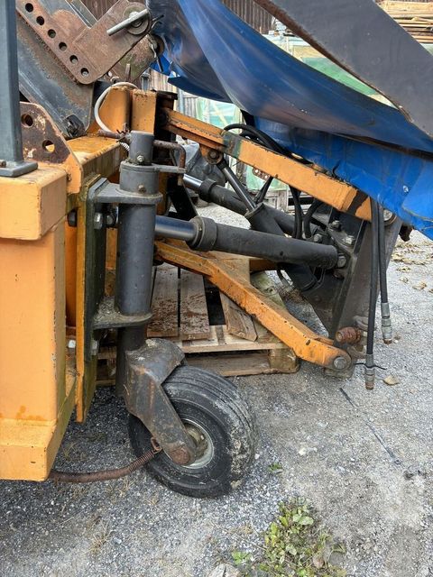 [3600-6685839-8.jpg]