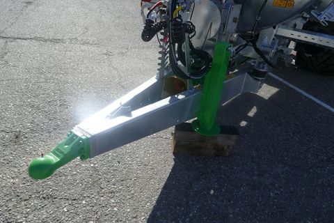 [3600-6769110-10.jpg]