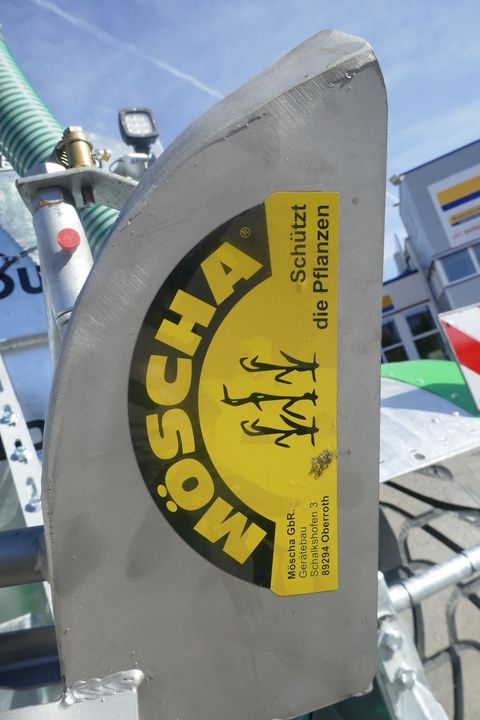 [3600-6769110-14.jpg]