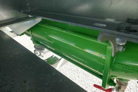 [3600-6769110-9.jpg]