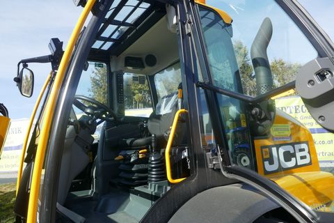 [3600-6769178-14.jpg]