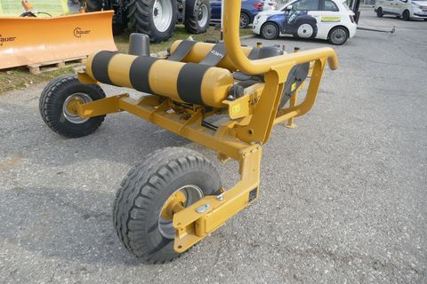 [3600-6809063-8.jpg]