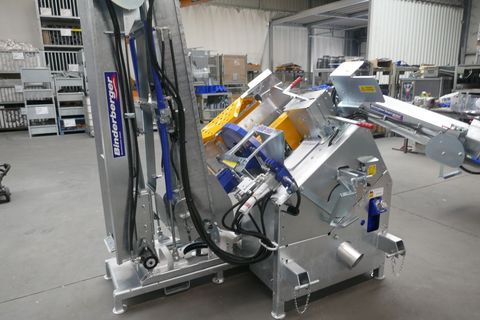 [3600-6827449-8.jpg]