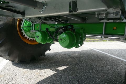 [3600-6848559-6.jpg]