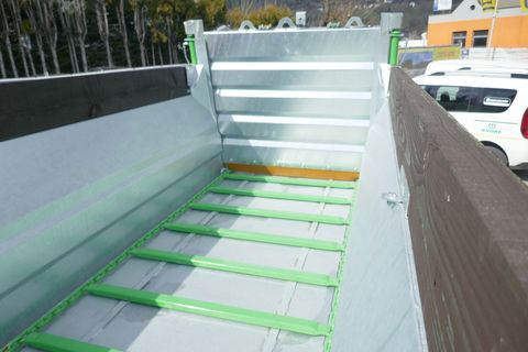 [3600-6848559-8.jpg]