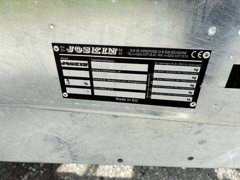 [3600-6853758-7.jpg]