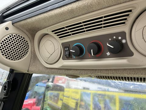 [3600-6857997-12.jpg]