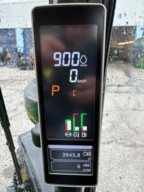 [3600-6857997-15.jpg]