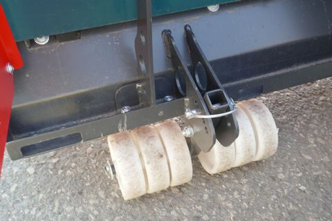 [3600-6861645-7.jpg]