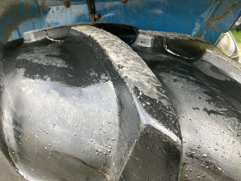 [3600-6880223-10.jpg]