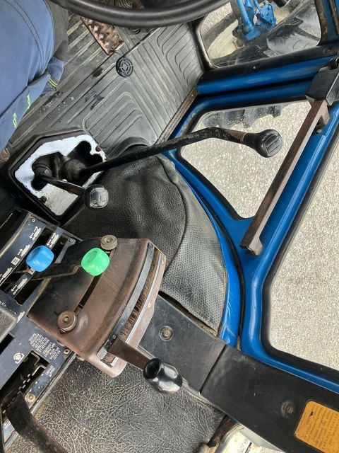 [3600-6880223-6.jpg]