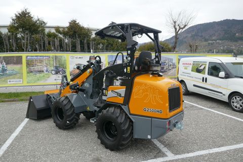 [3600-6884092-2.jpg]