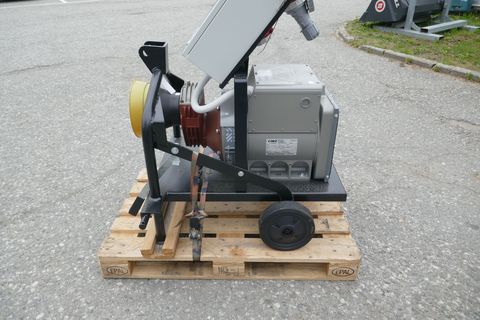 [3600-6884136-8.jpg]
