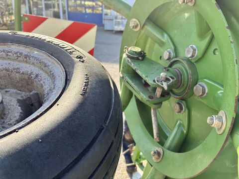 [3600-6899478-5.jpg]