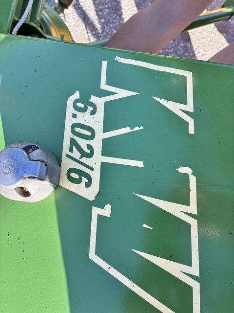 [3600-6899478-8.jpg]