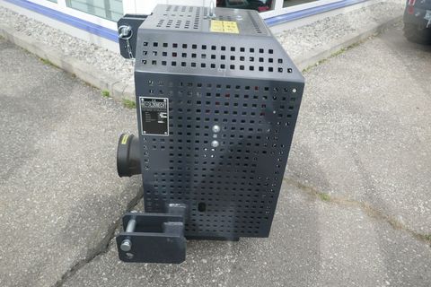 [3600-6899745-1.jpg]