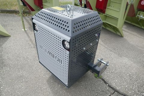 [3600-6899745-5.jpg]
