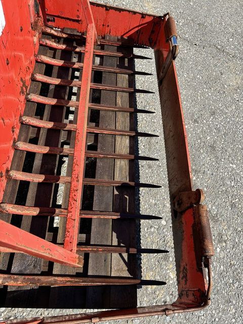 [3600-6903369-6.jpg]