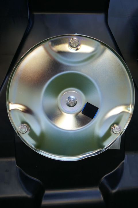 [3600-6903584-6.jpg]