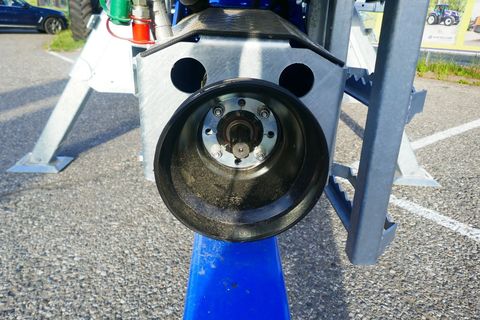 [3600-7010354-6.jpg]
