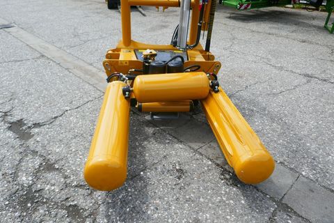 [3600-7102849-3.jpg]