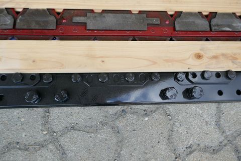 [3600-7106469-2.jpg]